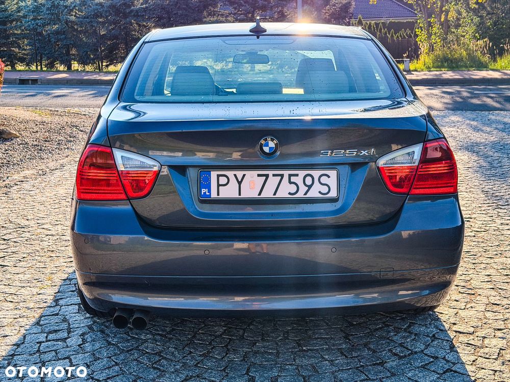 BMW Seria 3 325xi - 21