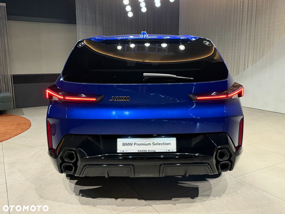 BMW XM - 5
