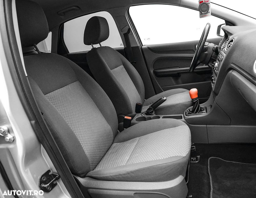 Ford Focus 1.6 16V Ambiente - 15