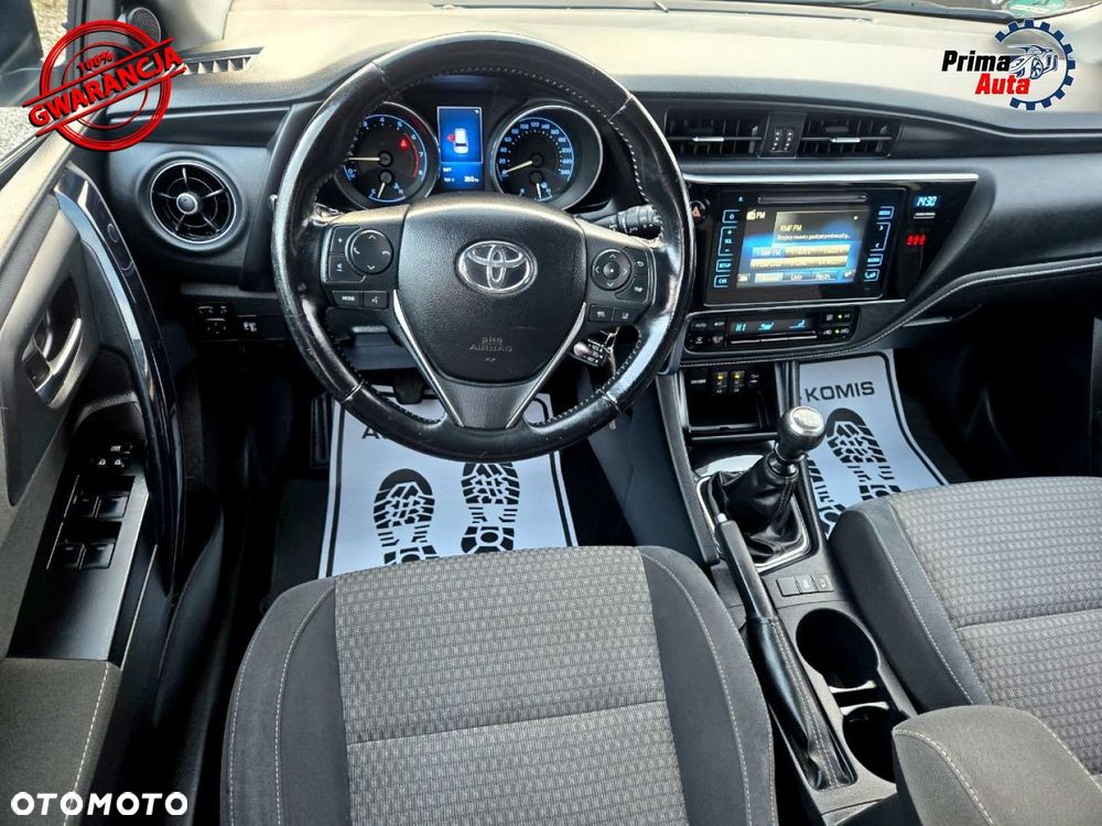Toyota Auris - 11