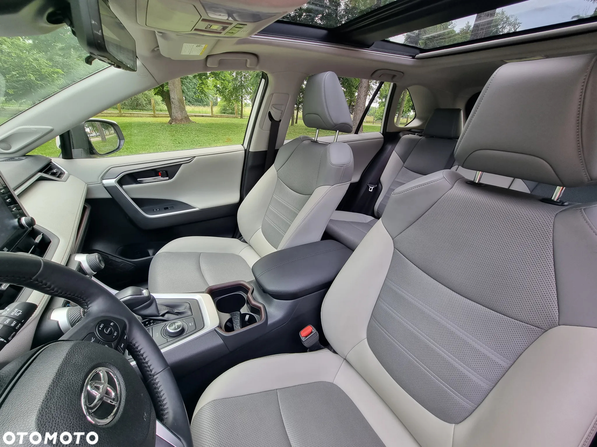 Toyota RAV4 - 14