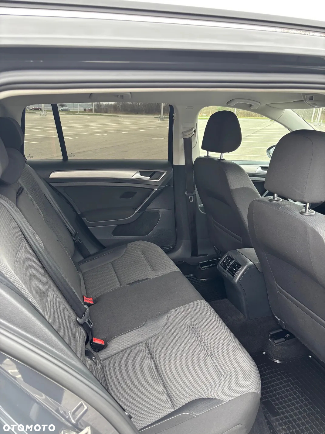 Volkswagen Golf VII 1.6 TDI BMT Comfortline - 9