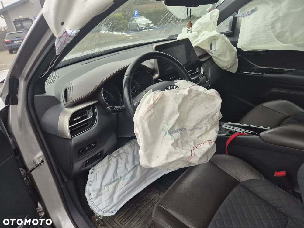 Toyota C-HR 1.8 Hybrid Prestige - 11