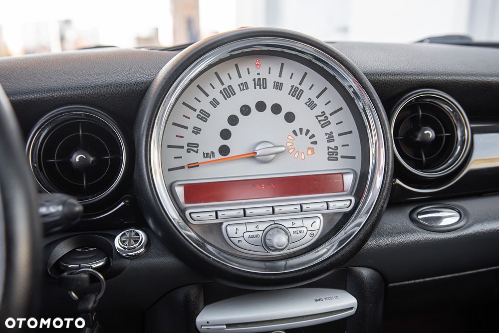 MINI Cooper Standard - 21