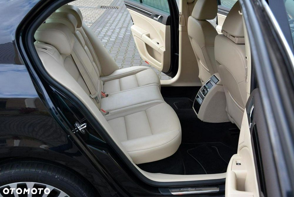 Skoda Superb 2.0 TDI DSG L&K - 18