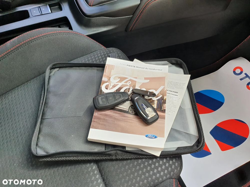 Ford Focus 1.5 EcoBlue Start-Stopp-System ST-LINE X - 27