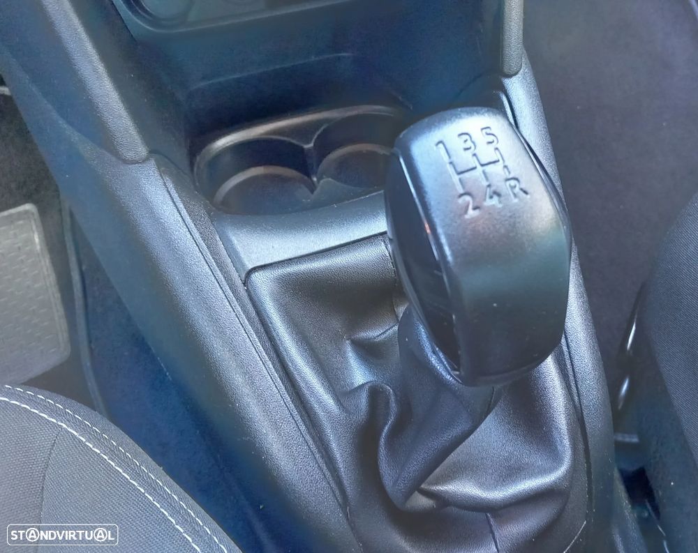 Peugeot 208 1.6 BlueHDi Style - 22