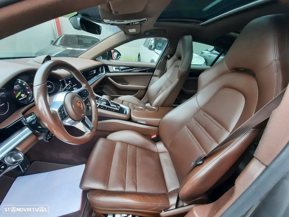 Porsche Panamera 4 E-Hybrid - 29