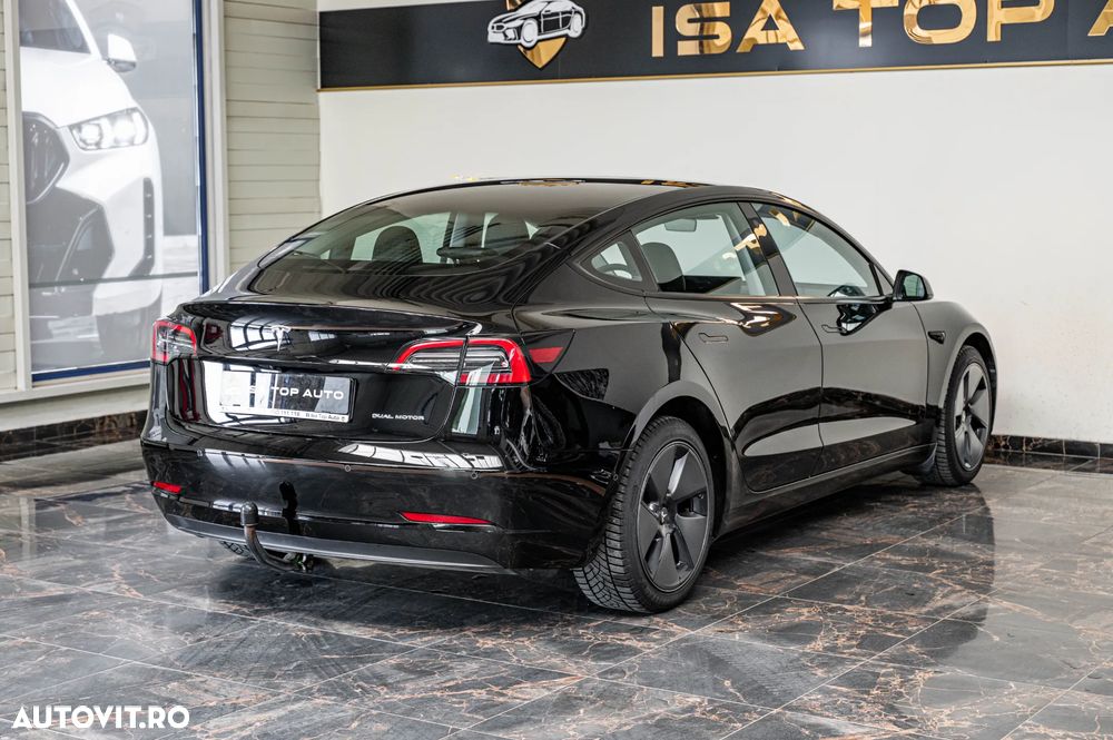 Tesla Model 3 Long Range AWD Premium - 4