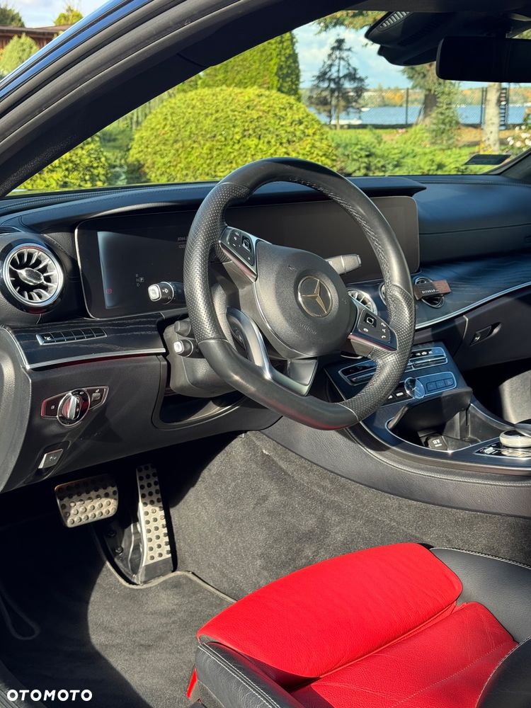 Mercedes-Benz Klasa E 300 9G-TRONIC - 15