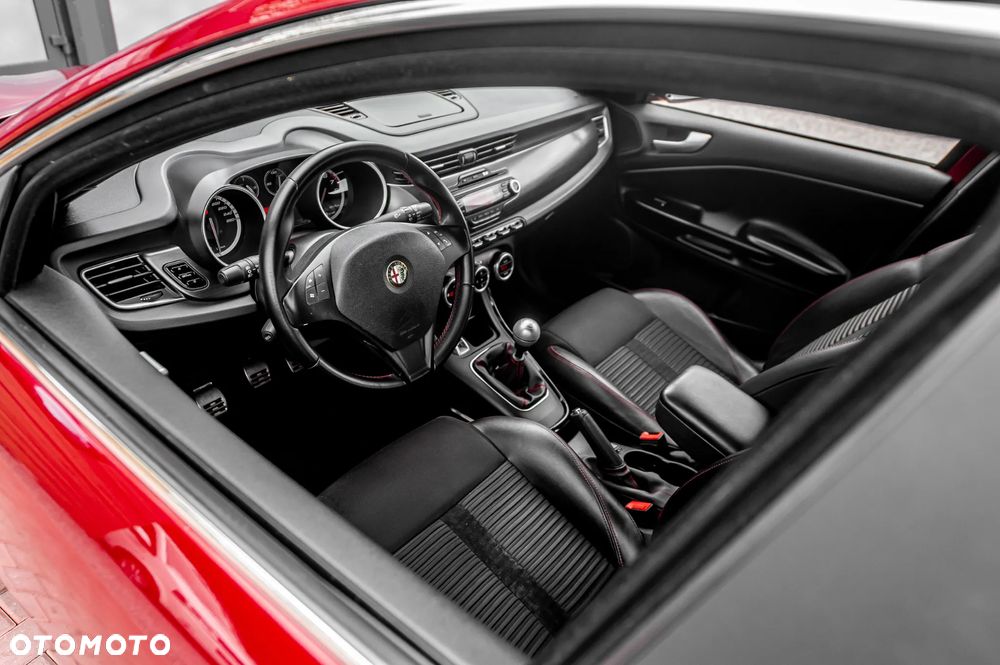 Alfa Romeo Giulietta 1.4 TB 16V Multiair Turismo - 16