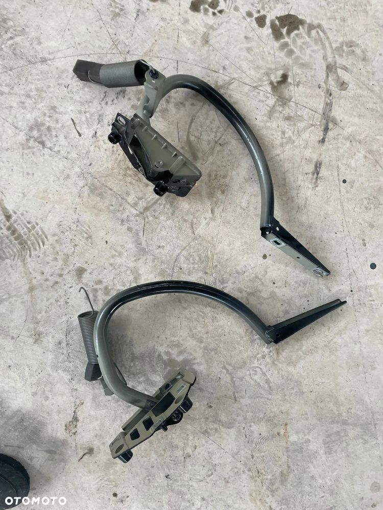 MERCEDES C KLASA W205 zawias klapy prawy lub  lewy a2057501528 a2057501628