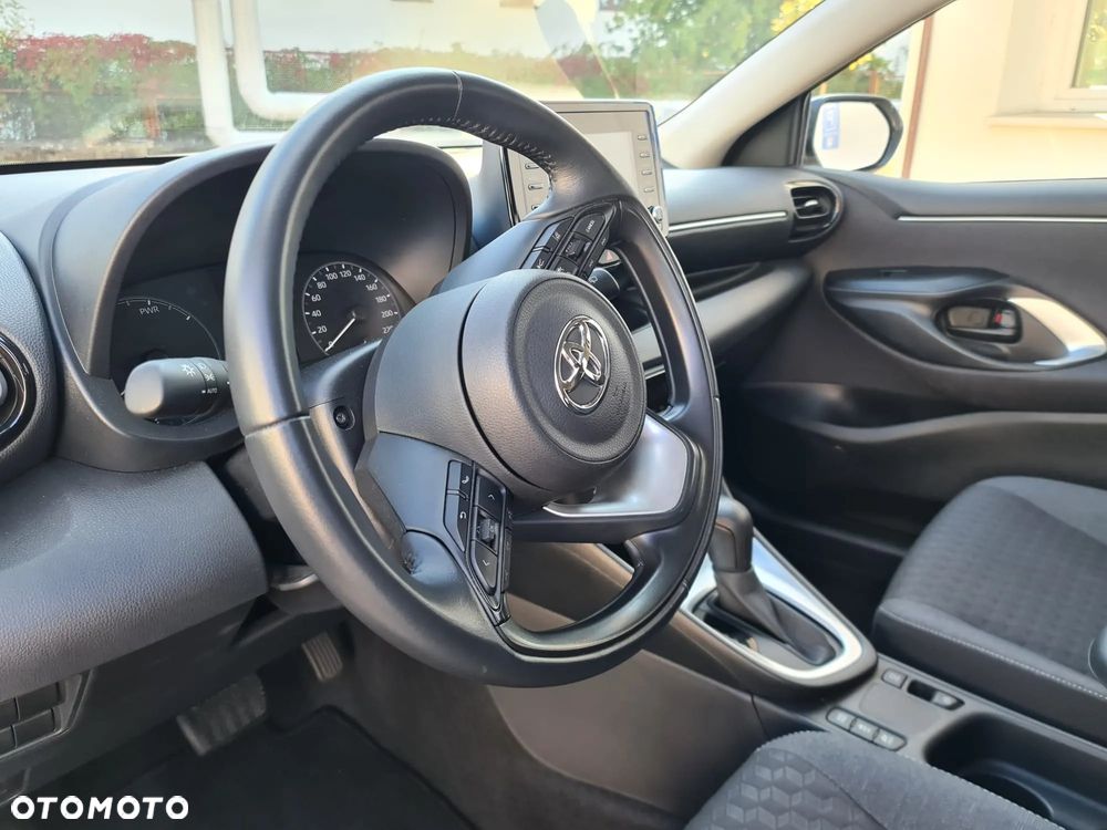 Toyota Yaris Hybrid 1.5 VVT-i - 28