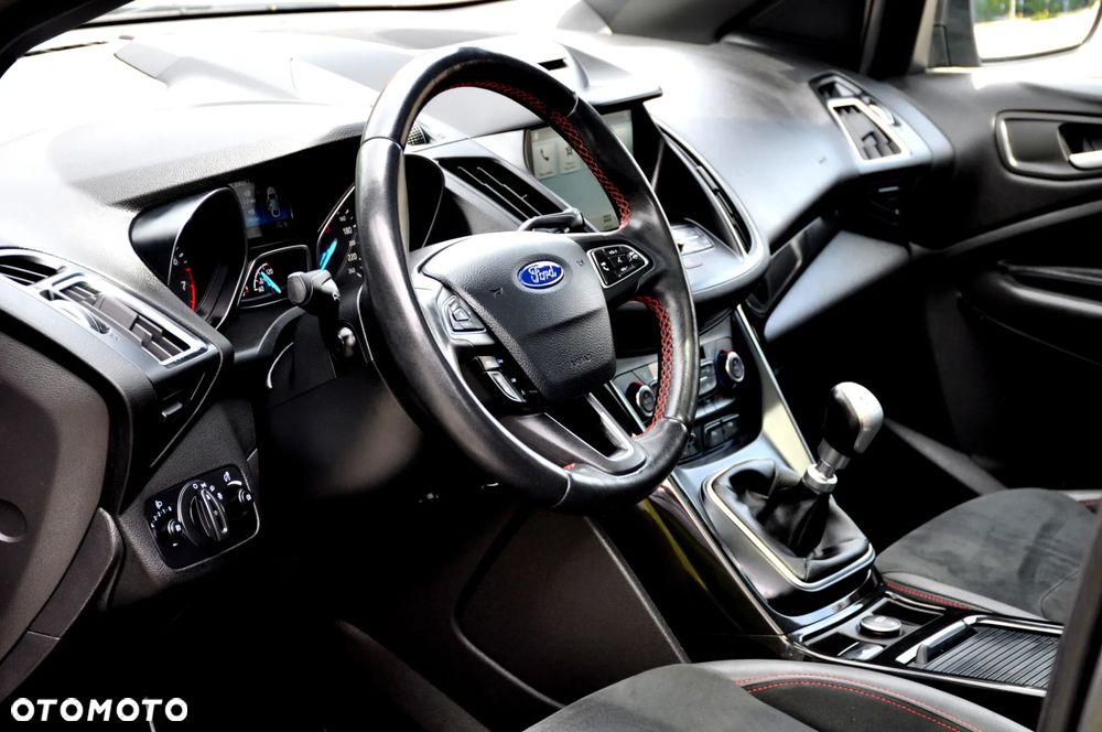 Ford Kuga 1.5 EcoBoost FWD ST-Line ASS MMT6 - 29
