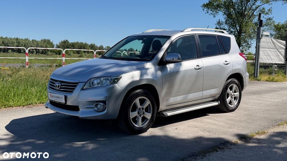 Toyota RAV4 2.2 D-4D Premium - 8