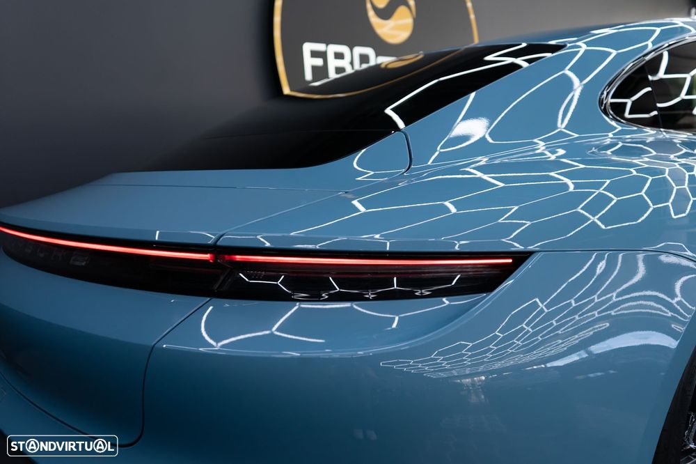 Porsche Taycan 4S - 17