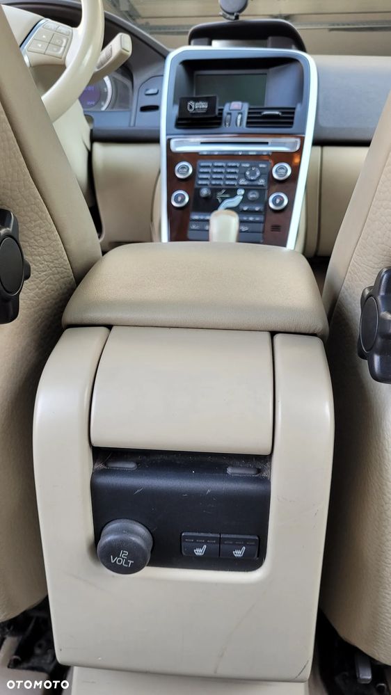 Volvo XC 60 D5 AWD Summum - 19