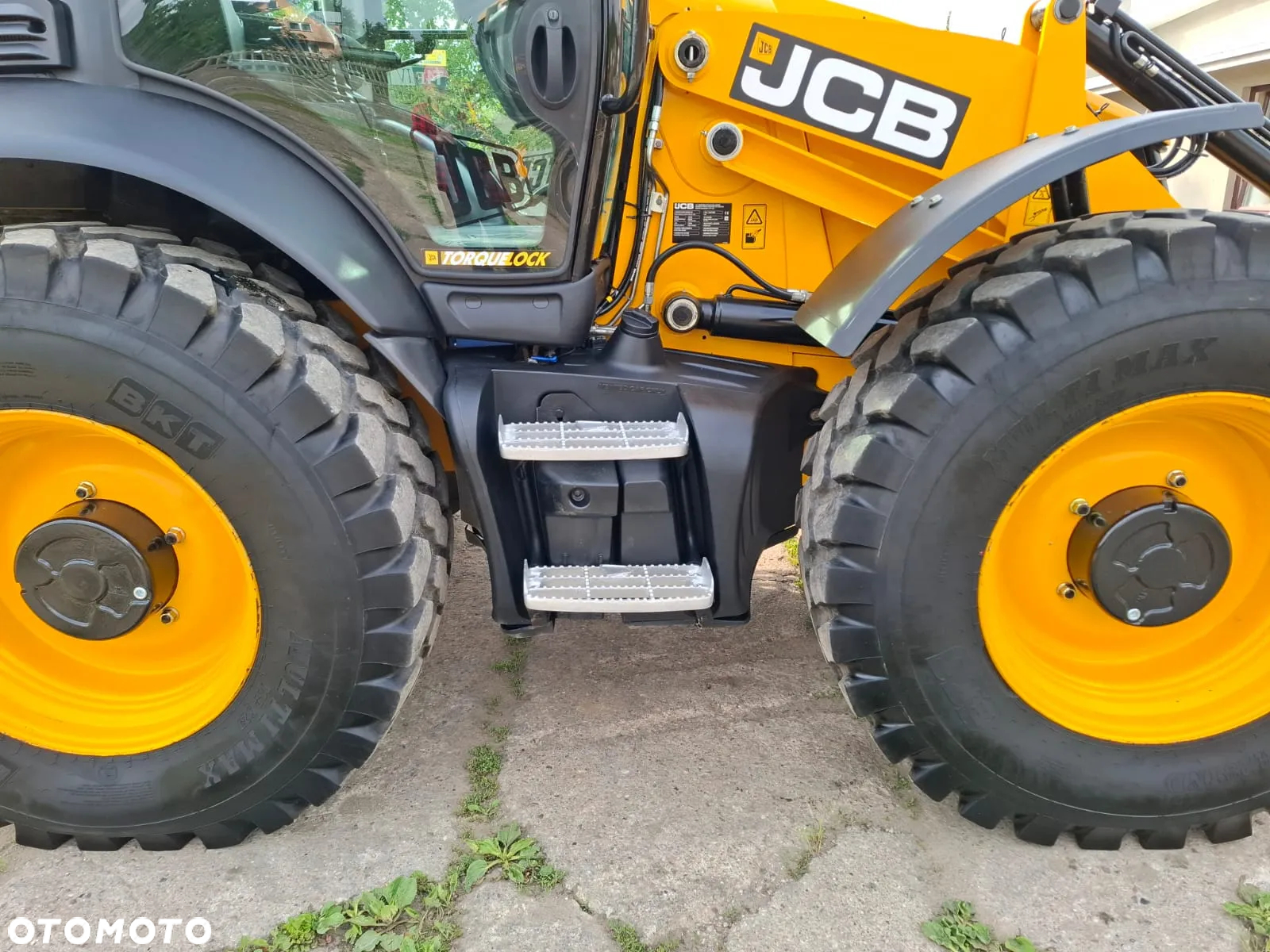 JCB 4CX - 33