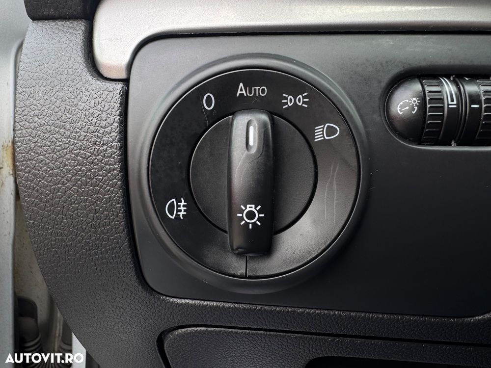 Volkswagen Golf 1.6 Highline - 15