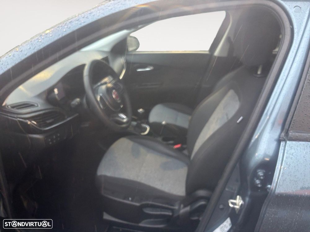 Fiat Tipo Cross 1.0 GSE T3 - 9