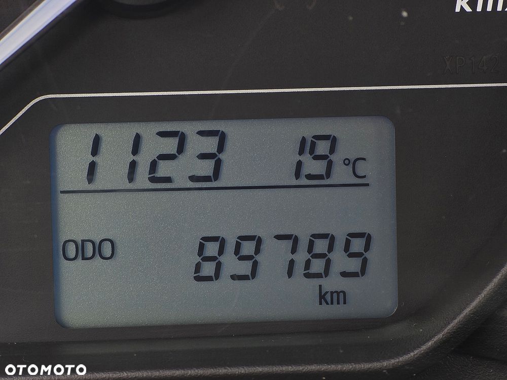 Toyota Yaris 1.5 Active - 9