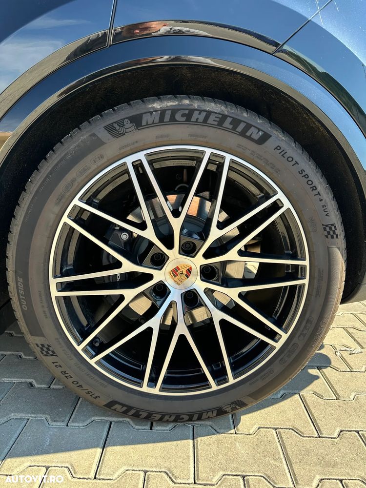Porsche Cayenne E-Hybrid - 9