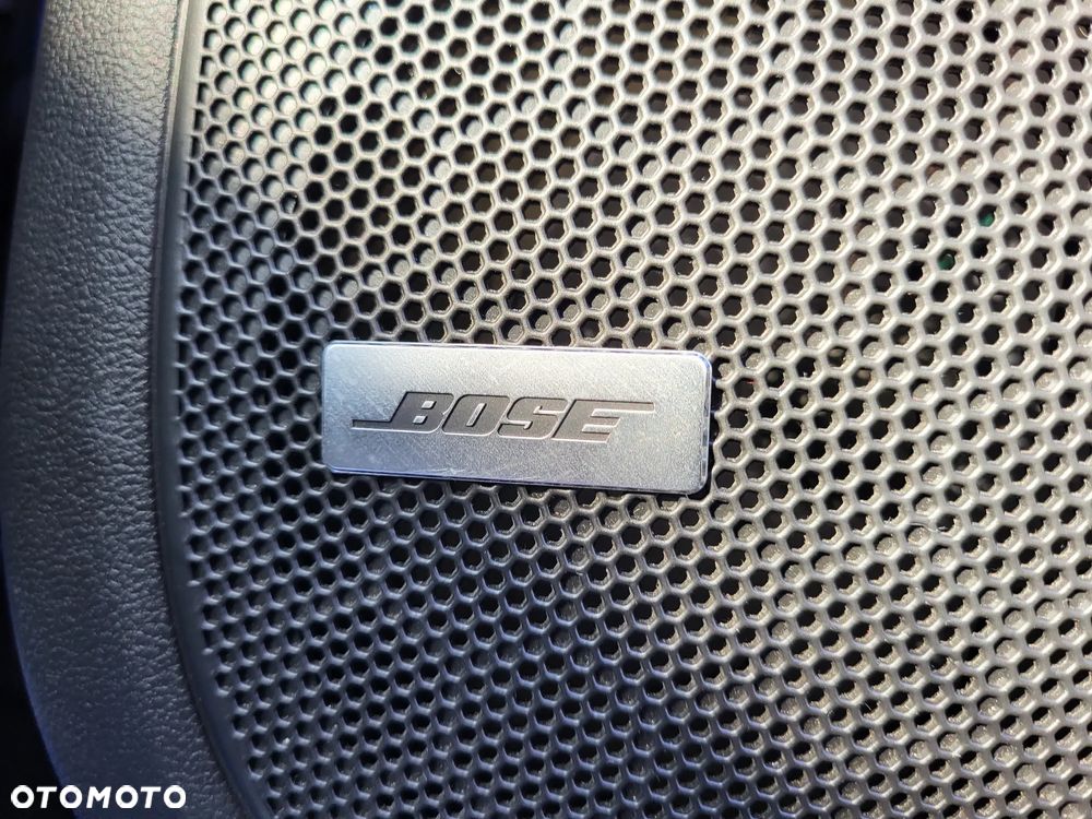 Renault Megane ENERGY TCe 205 EDC GT - 11