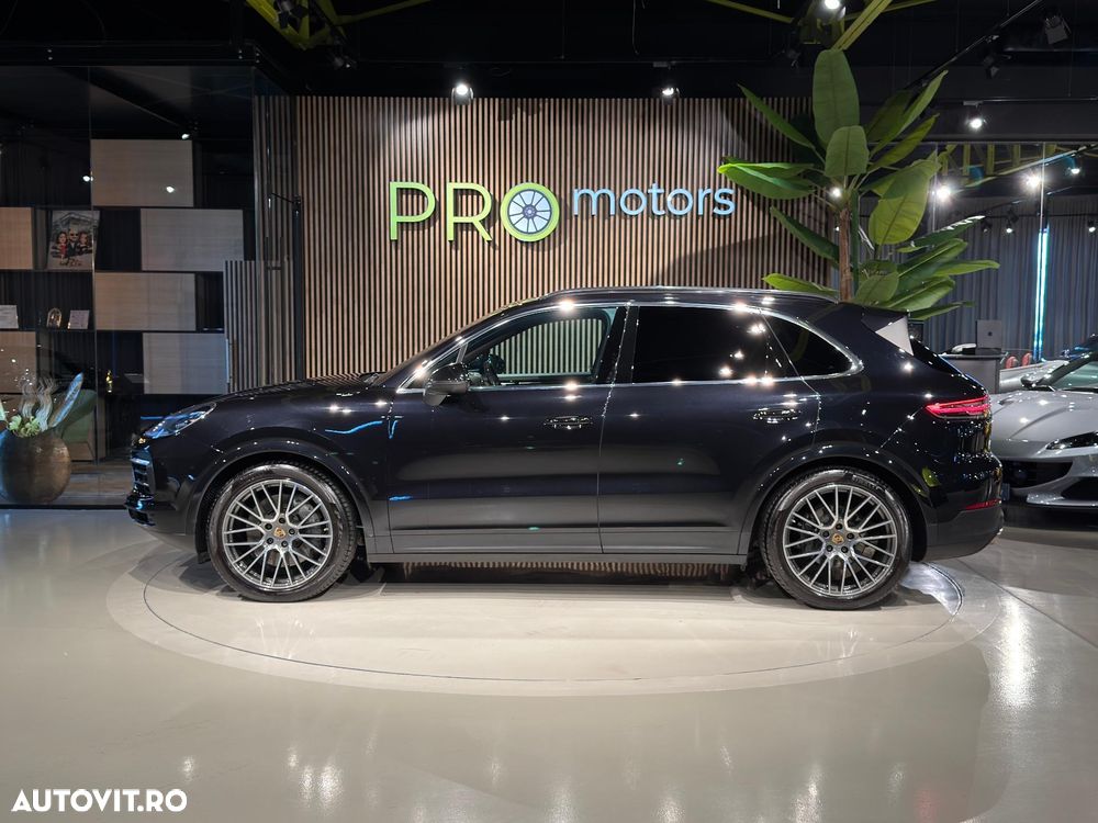 Porsche Cayenne S - 6