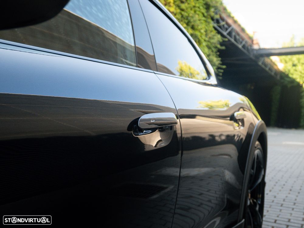 Porsche Taycan Cross Turismo 4S - 9