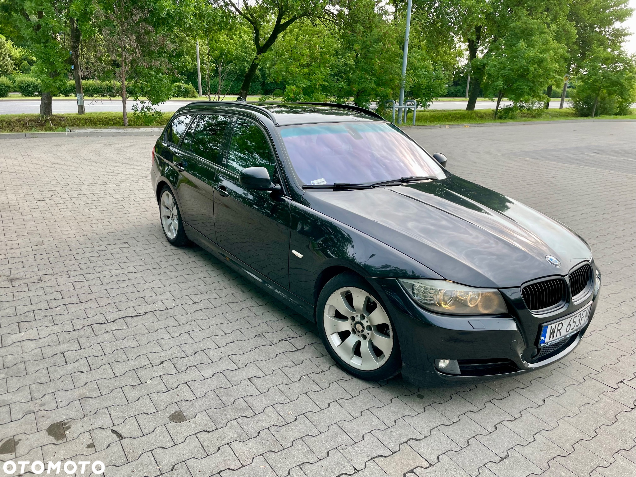 BMW Seria 3 325d DPF Touring Edition Exclusive - 6