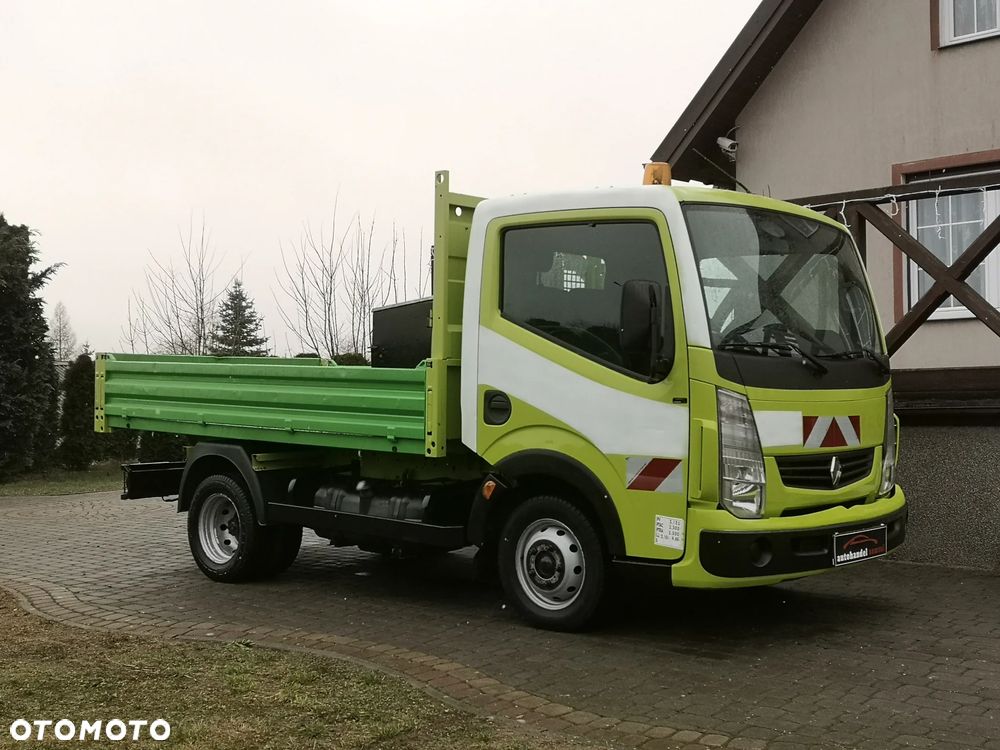 Renault Maxity 2.5dXi 110 - 3