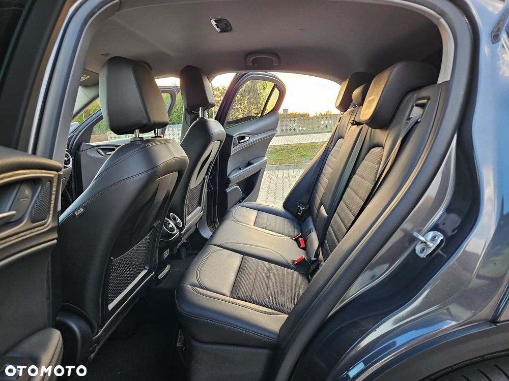 Alfa Romeo Stelvio 2.0 Turbo TI Q4 - 20
