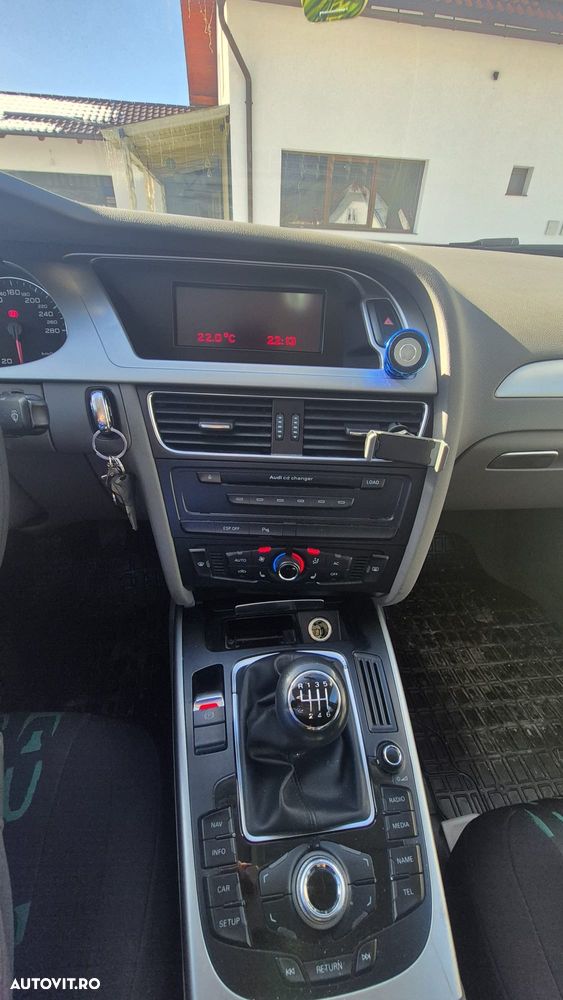 Audi A4 2.0 TDI B8 - 7