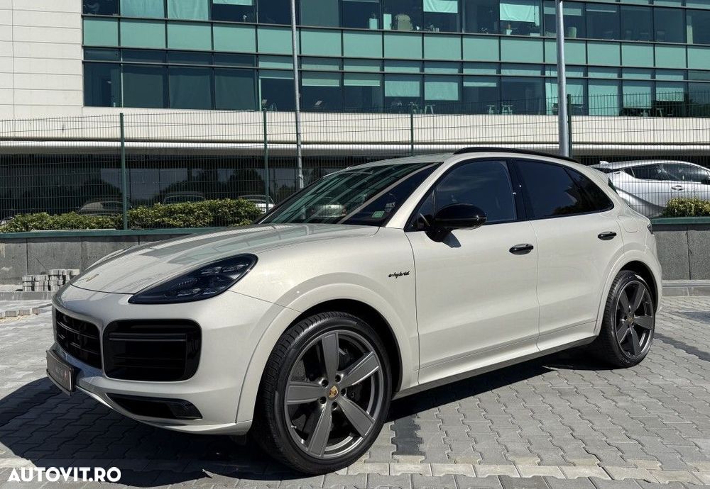Porsche Cayenne - 8