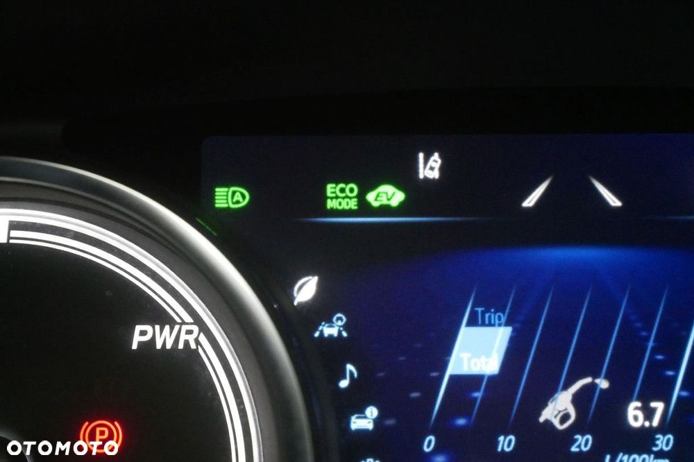 Toyota Camry 2.5 Hybrid Comfort CVT - 21