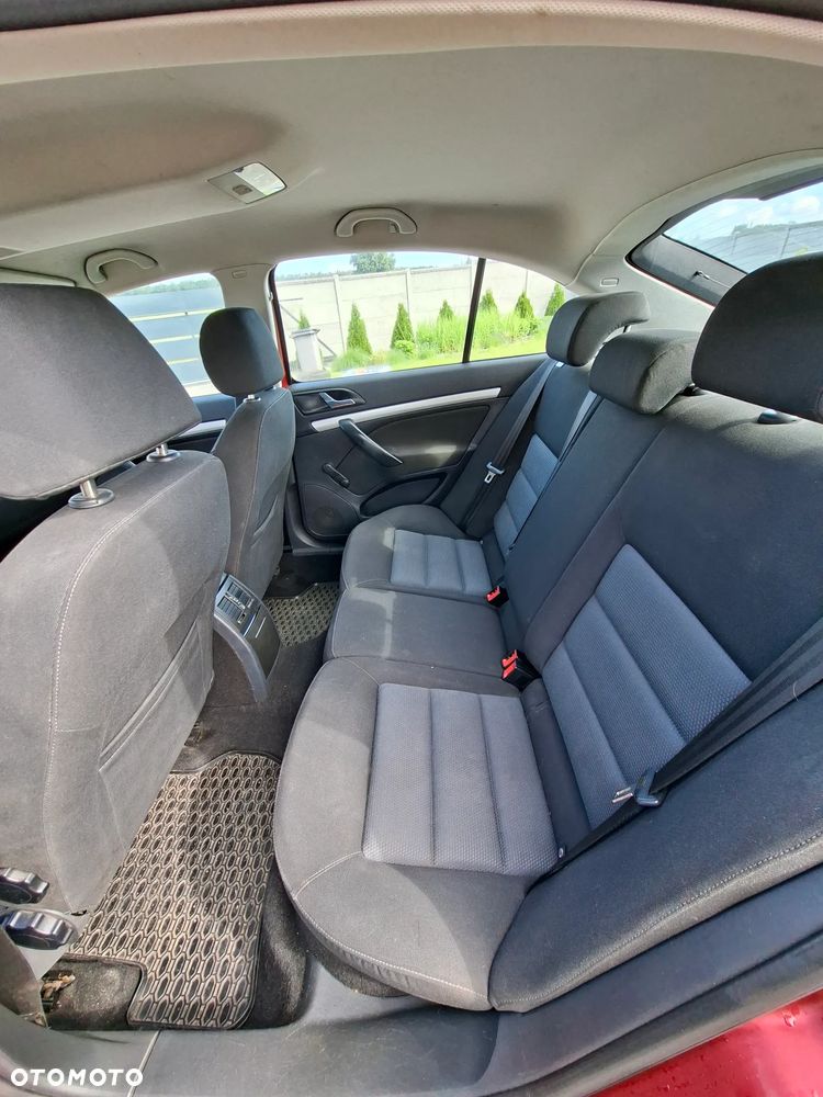 Skoda Octavia 1.6 Classic - 17