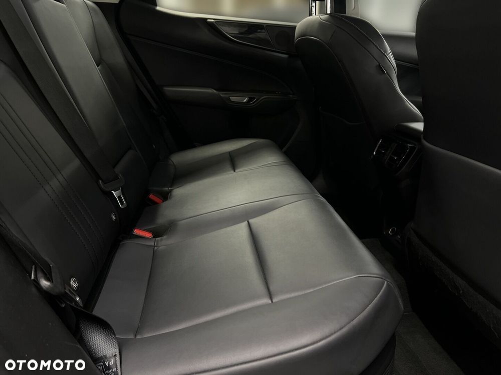 Lexus NX 350h Business AWD - 14