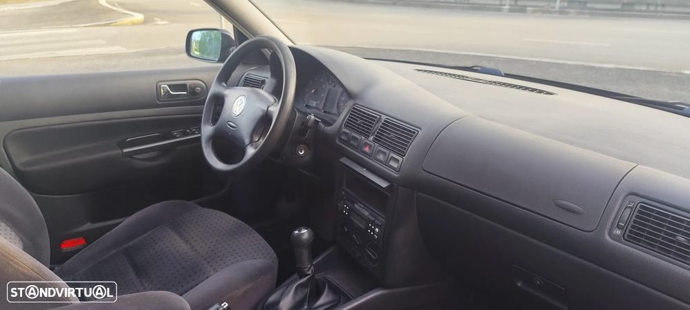 VW Golf 1.4i Confortline - 17