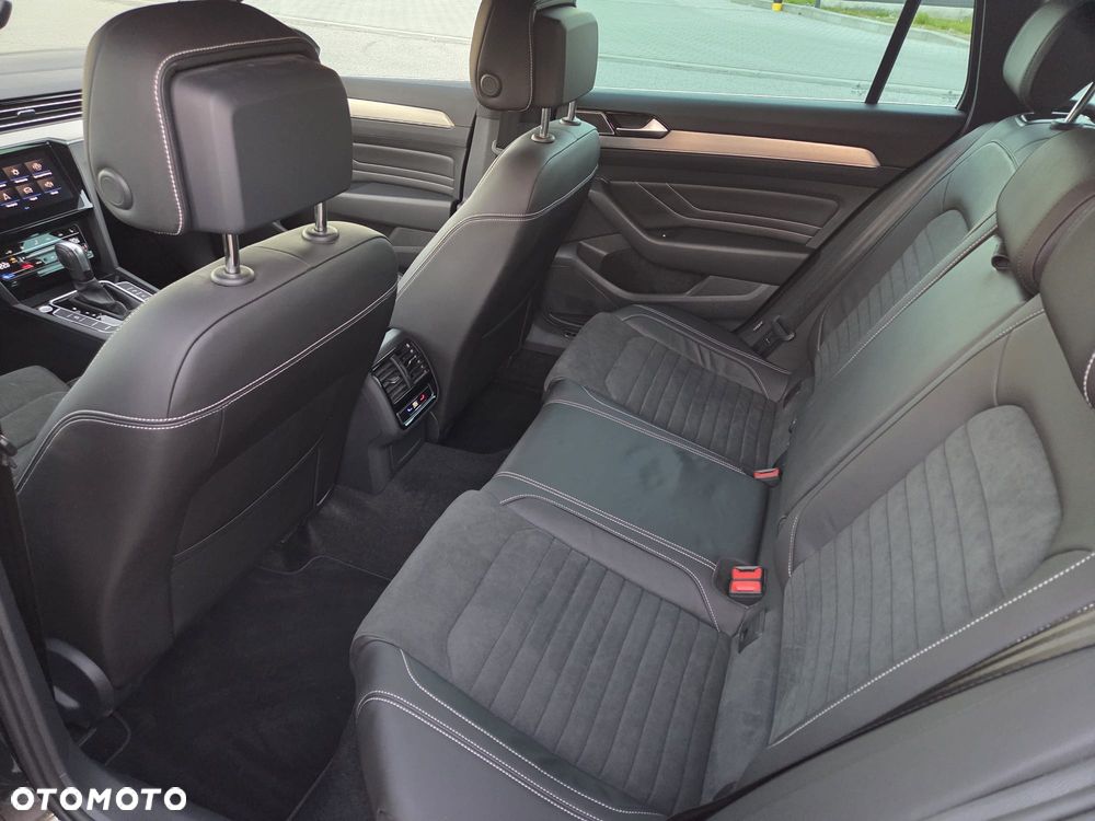 Volkswagen Passat - 14
