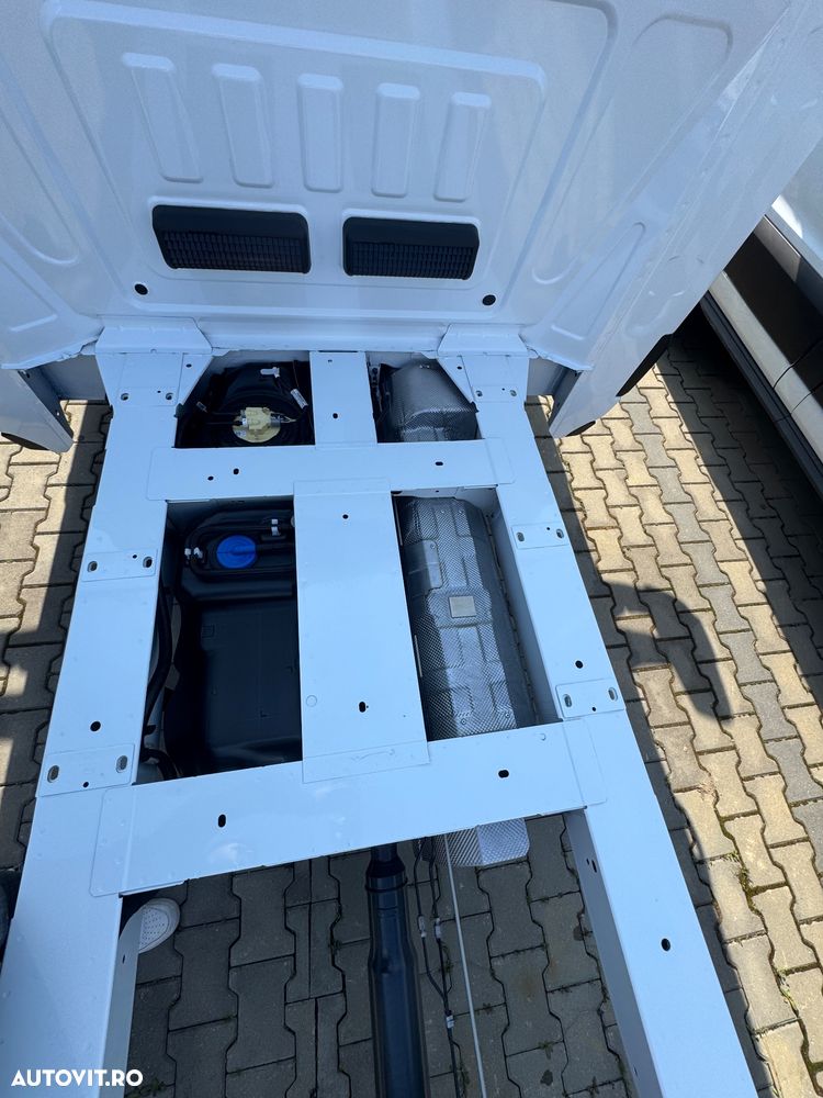 Ford Transit Single Chassis Cab 350L (L3H1) - 14