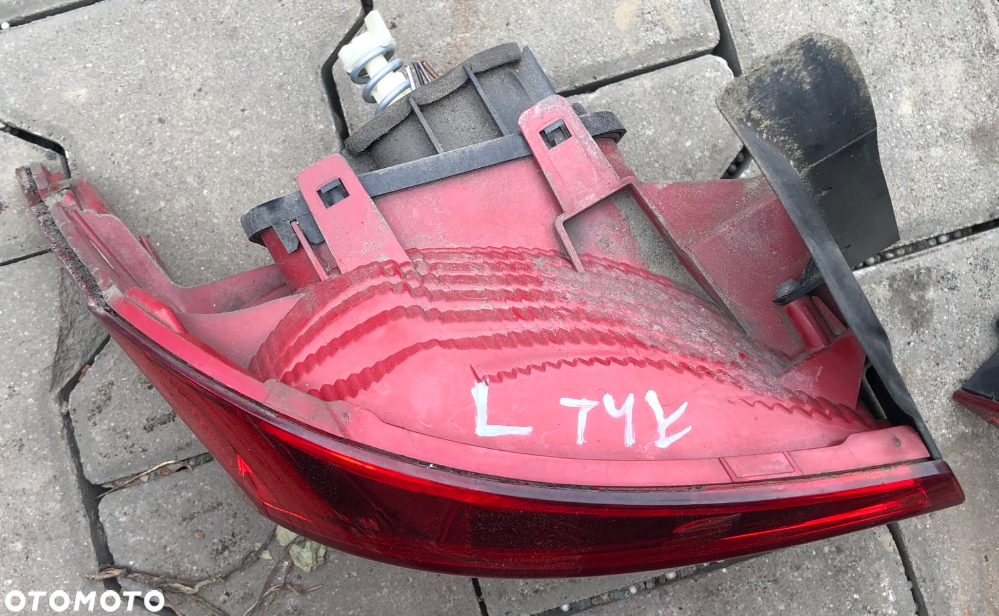 Lampa lampy tył w klapę prawa lewa VW PASSAT CC - 4