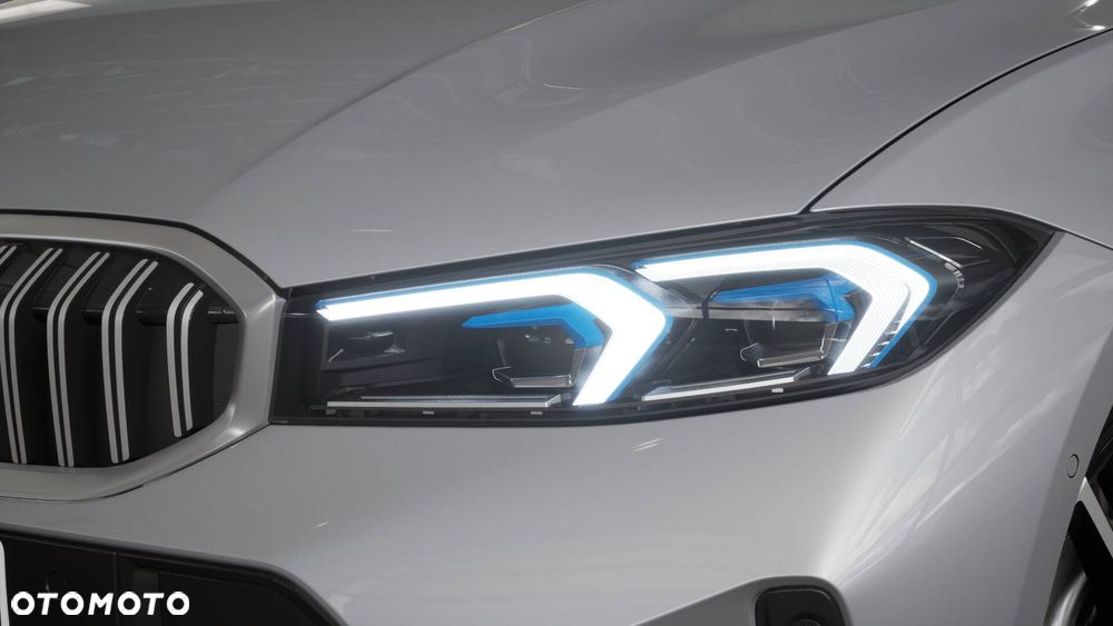 BMW Seria 3 318i M Sport - 9