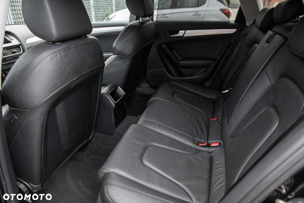 Audi A4 Avant 2.0 TDI DPF S line Sportpaket - 7