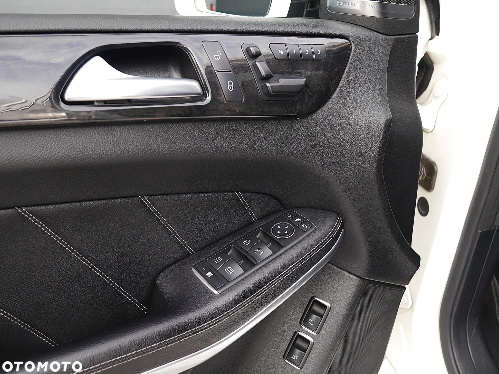 Mercedes-Benz GL 500 4-Matic - 22