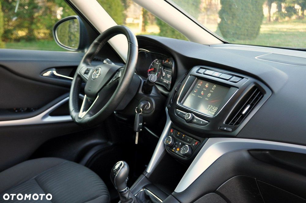 Opel Zafira - 18