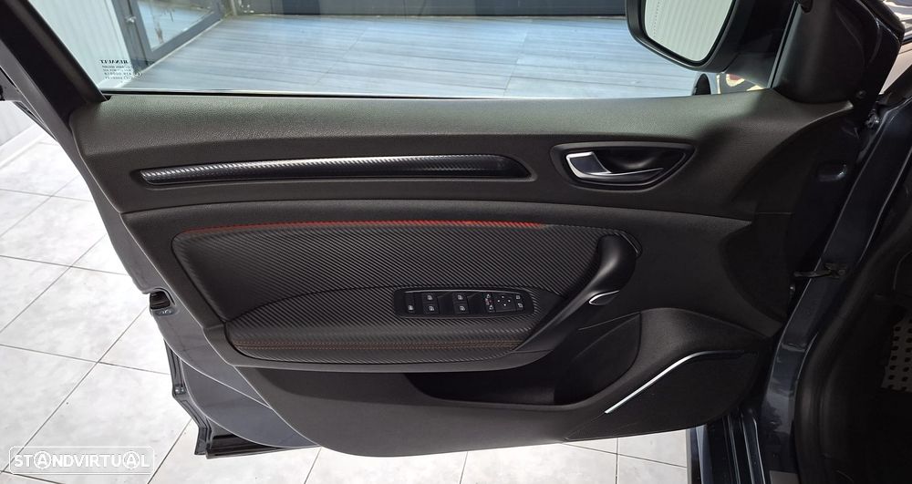 Renault Mégane 1.8 TCe R.S. Trophy - 16