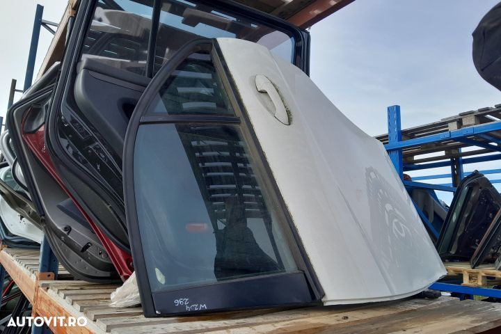 Usa / Portiera spate stanga Mercedes-Benz C-Class W204/S204/C204 [fac - 1