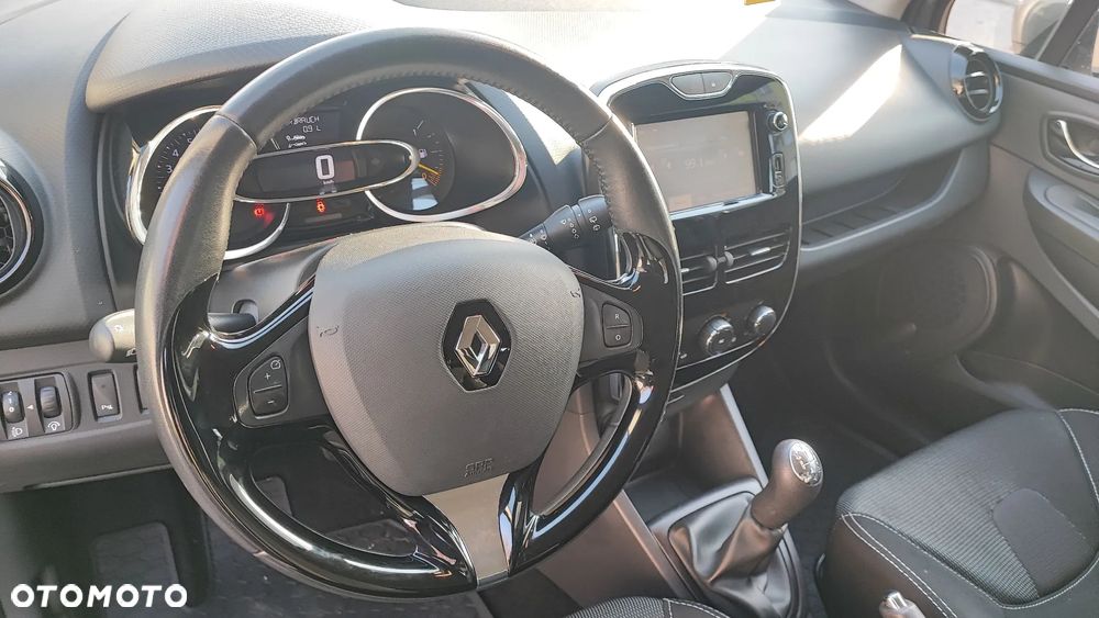 Renault Clio TCe 90 Luxe - 28