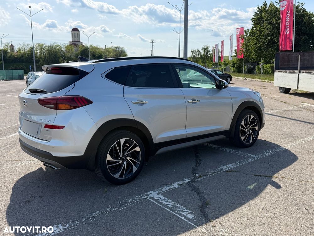 Hyundai Tucson 2.0 CRDI 4WD 8AT Luxury - 3