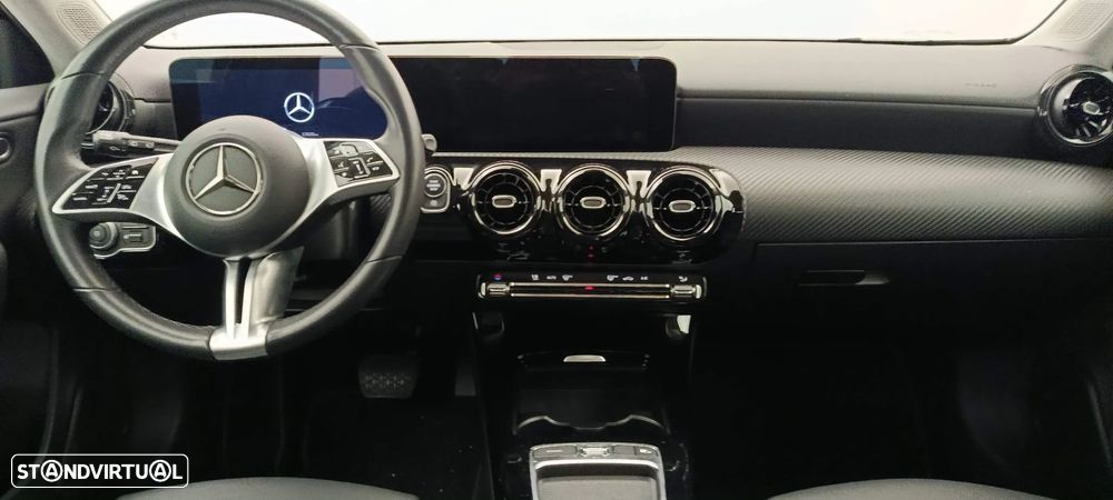 Mercedes-Benz A 200 Standard - 18